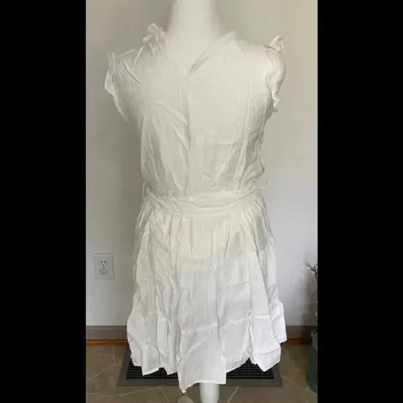 White Size Sm. Sleeveless with Ruffles High Neck Tie Front Knee Length Dress - Picture 2 of 4